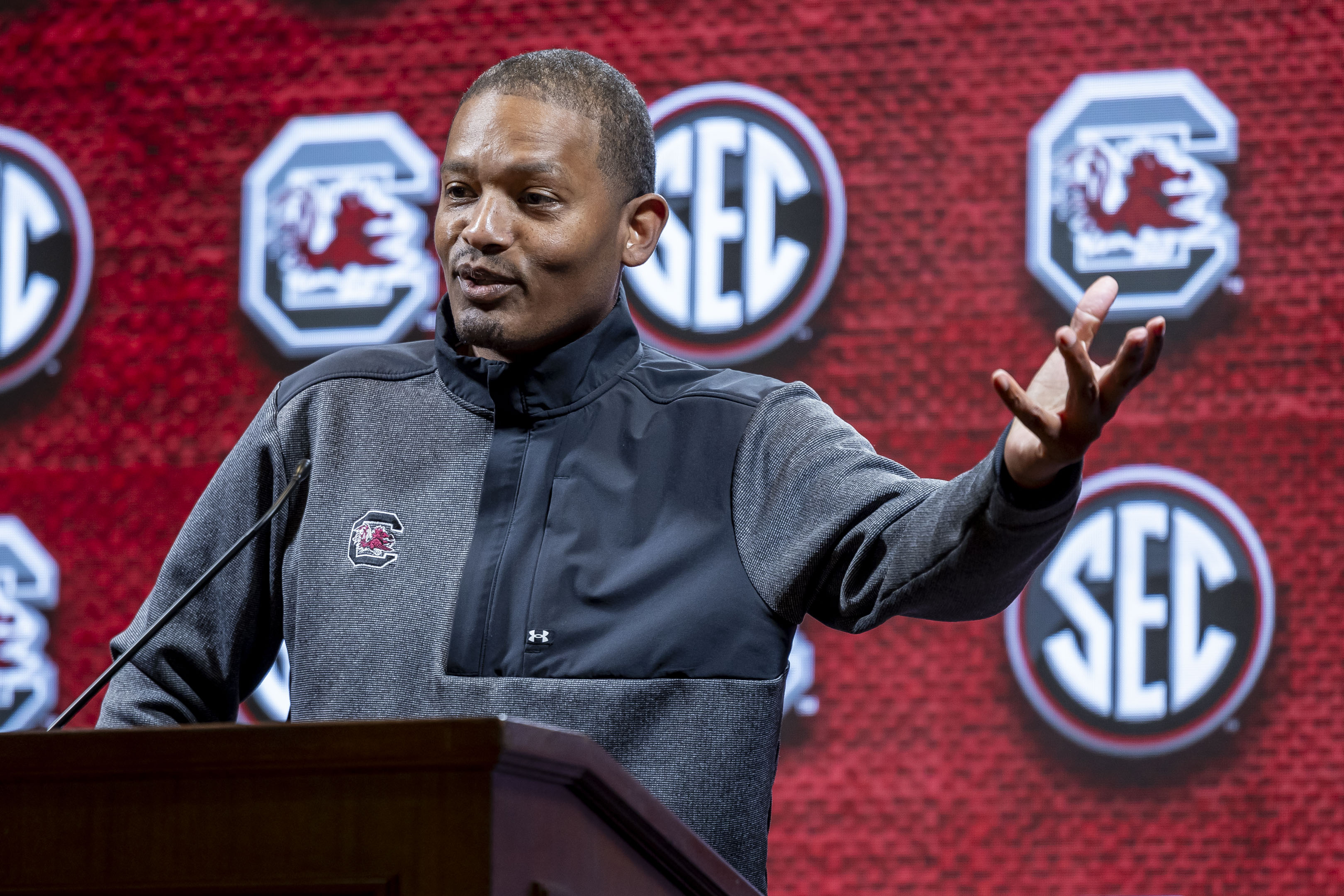 Lamont Paris talking to the media at the SEC Men's Basketball Media Day event (18th Oct., 2023)